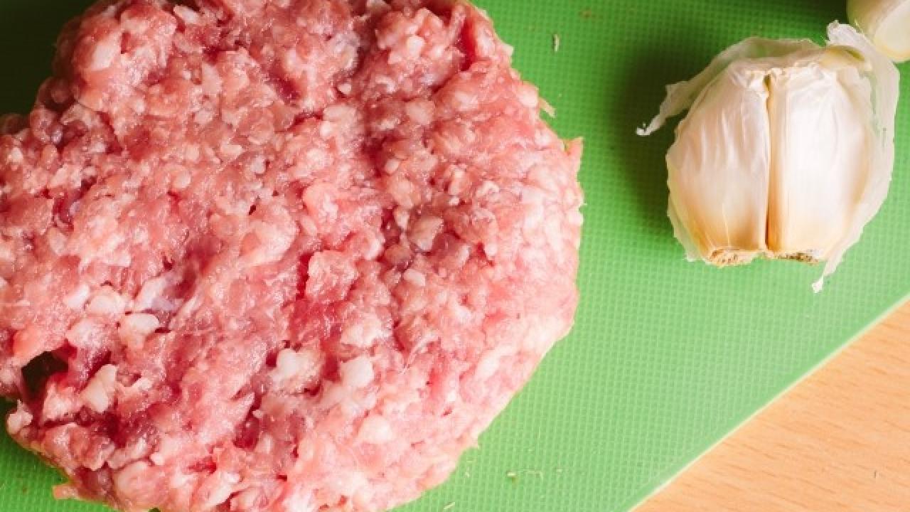 牛豚挽き肉と豚挽き肉の違いって それぞれおススメの使い方とは